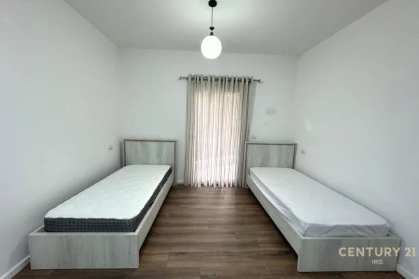 Shtepi me qera Apartament ne Tirane, 2+1, Mobilimi E mobiluar, Pagesa 750  Euro.