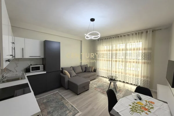 Shtepi ne shitje Apartament ne Tirane, 2+1, Mobilimi E mobiluar, Pagesa 278,000  Euro.