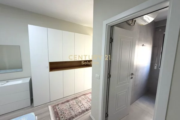 Shtepi ne shitje Apartament ne Tirane, 2+1, Mobilimi E mobiluar, Pagesa 278,000  Euro.