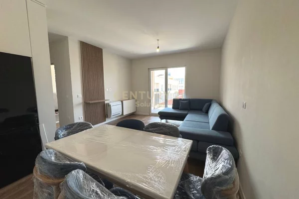 Shtepi ne shitje Apartament ne Tirane, 2+1, Mobilimi E mobiluar, Pagesa 230,000  Euro.