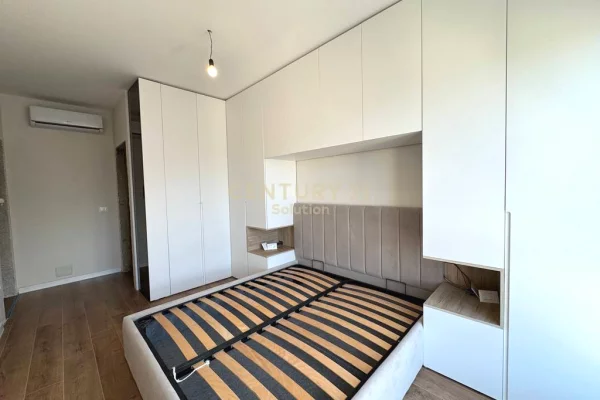 Shtepi ne shitje Apartament ne Tirane, 2+1, Mobilimi E mobiluar, Pagesa 230,000  Euro.