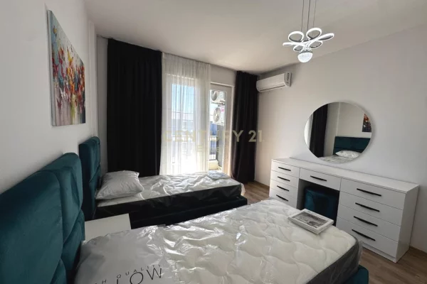 Shtepi me qera Apartament ne Tirane, 2+1, Mobilimi E mobiluar, Pagesa 530  Euro.