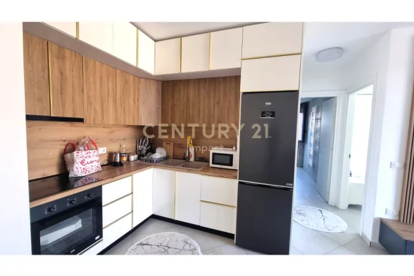 Shtepi me qera Apartament ne Tirane, 2+1, Mobilimi E mobiluar, Pagesa 850  Euro.