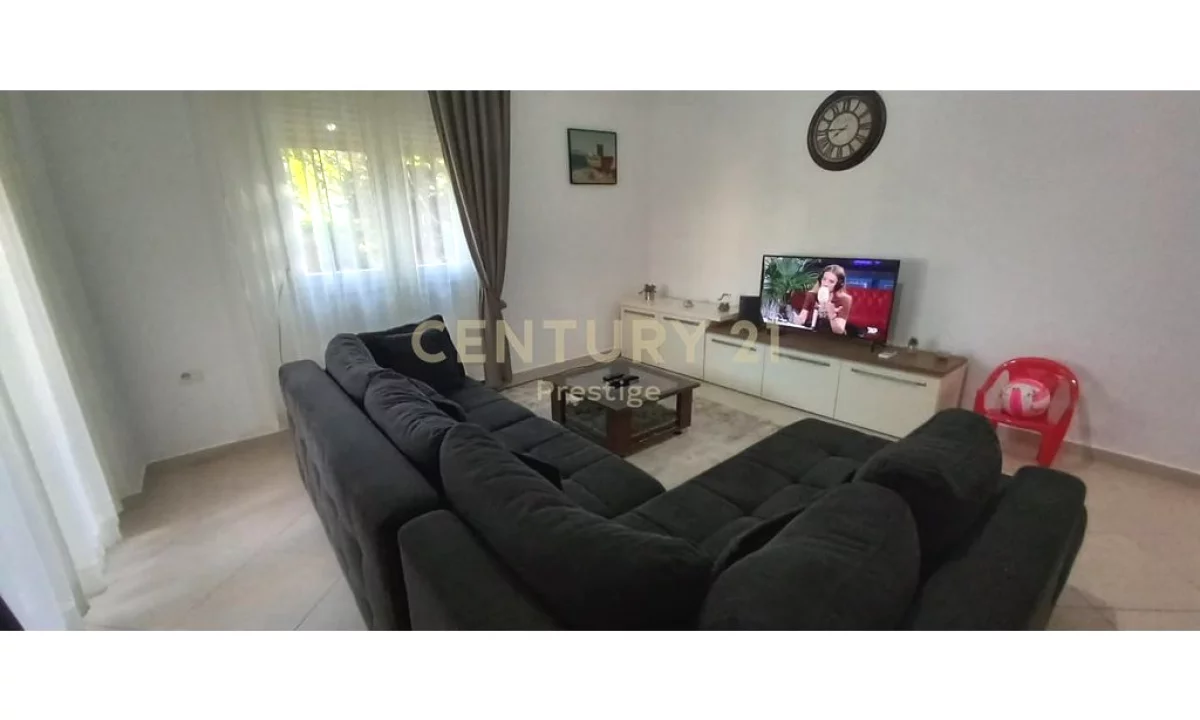 Shtepi me qera Apartament ne Tirane, 2+1, Mobilimi E mobiluar, Pagesa 500  Euro.