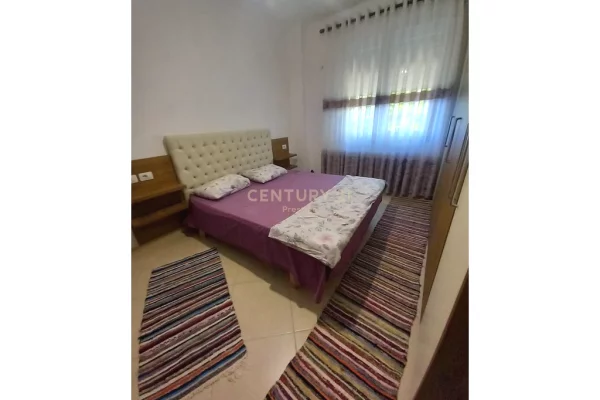 Shtepi me qera Apartament ne Tirane, 2+1, Mobilimi E mobiluar, Pagesa 500  Euro.