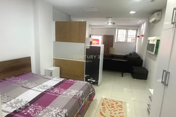 Shtepi ne shitje Apartament ne Tirane, Garsoniere, Mobilimi E mobiluar, Pagesa 65,000  Euro.
