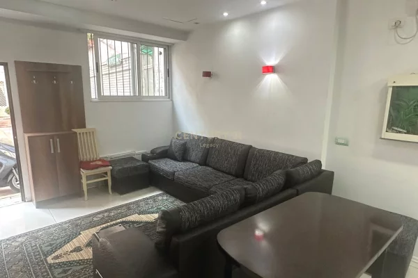 Shtepi ne shitje Apartament ne Tirane, Garsoniere, Mobilimi E mobiluar, Pagesa 65,000  Euro.