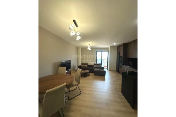 Shtepi me qera Apartament ne Durres, 2+1, Mobilimi E mobiluar, Pagesa 1,300  Euro.