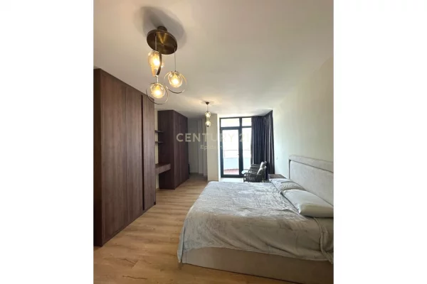 Shtepi me qera Apartament ne Durres, 2+1, Mobilimi E mobiluar, Pagesa 1,300  Euro.