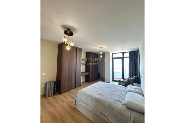 Shtepi me qera Apartament ne Durres, 2+1, Mobilimi E mobiluar, Pagesa 1,300  Euro.