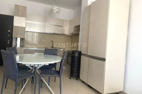 Shtepi me qera Apartament ne Tirane, 2+1, Mobilimi E mobiluar, Pagesa 600  Euro.