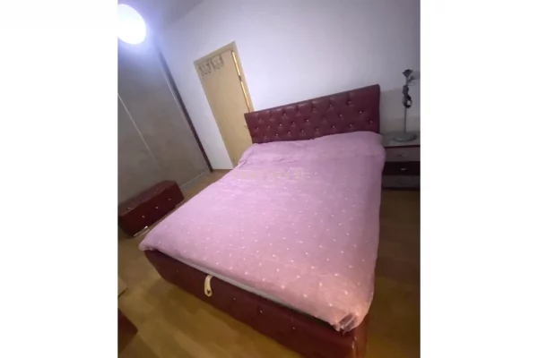 Shtepi me qera Apartament ne Tirane, 2+1, Mobilimi E mobiluar, Pagesa 600  Euro.
