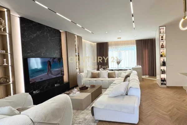 Shtepi ne shitje Vila Luksoze ne Tirane, 3+1, Mobilimi E mobiluar, Pagesa 650,000  Euro.