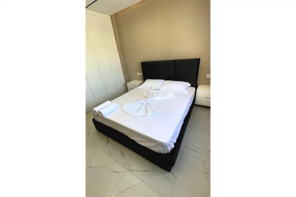 Shtepi me qera Apartament ne Vlore, 2+1, Mobilimi Bosh, pa mobiluar, Pagesa 184,800  Euro.