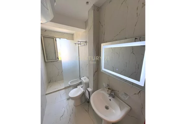 Shtepi me qera Apartament ne Vlore, 2+1, Mobilimi Bosh, pa mobiluar, Pagesa 184,800  Euro.