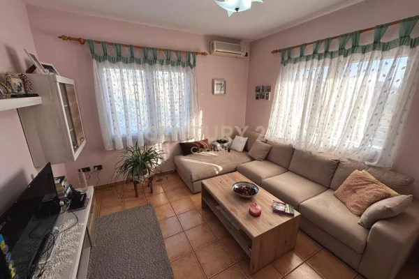 Luxury villas for sale in Tirana 6+1, Furnished