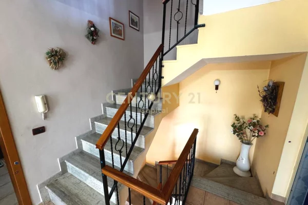Luxury villas for sale in Tirana 6+1, Furnished