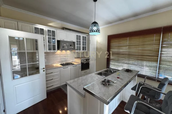 Luxury villas for sale in Tirana 6+1, Furnished