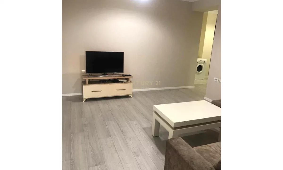 Shtepi me qera Apartament ne Tirane, 1+1, Mobilimi E mobiluar, Pagesa 400  Euro.