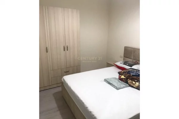 Shtepi me qera Apartament ne Tirane, 1+1, Mobilimi E mobiluar, Pagesa 400  Euro.