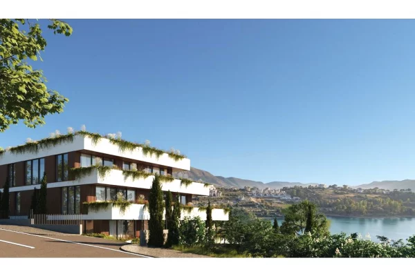 Shtepi ne shitje Apartament ne Tirane, 2+1, Mobilimi Bosh, pa mobiluar, Pagesa 2,500  Euro.