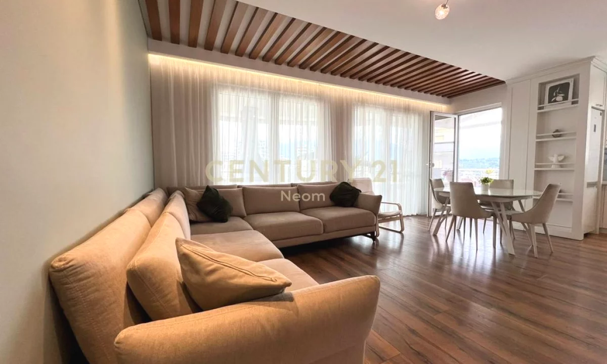 Shtepi me qera Penthose(kati i fundit panoramik) ne Tirane, 2+1, Mobilimi E mobiluar, Pagesa 1,500  Euro.