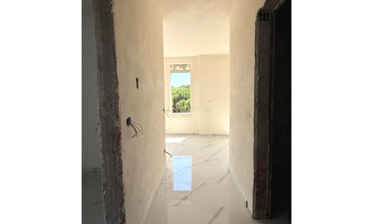 Apartment for sale in Durres 1+1, Emty