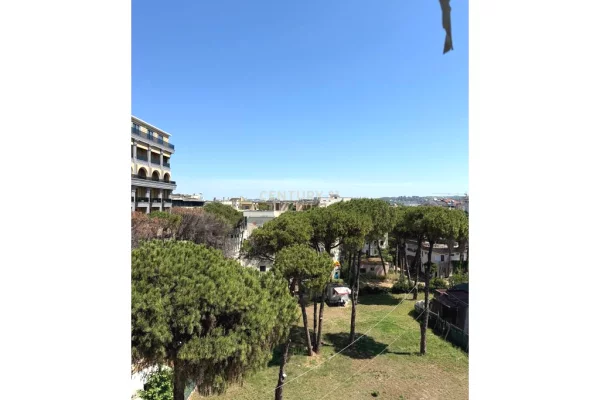 Apartment for sale in Durres 1+1, Emty