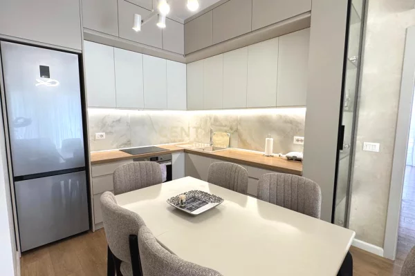 Shtepi me qera Apartament ne Tirane, 2+1, Mobilimi E mobiluar, Pagesa 600  Euro.