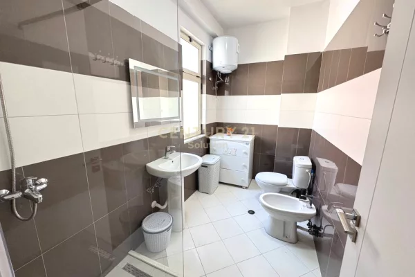 Shtepi me qera Apartament ne Tirane, 2+1, Mobilimi E mobiluar, Pagesa 600  Euro.