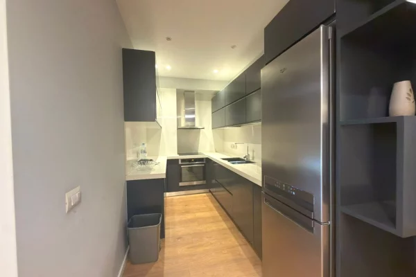 Shtepi me qera Apartament ne Tirane, 2+1, Mobilimi E mobiluar, Pagesa 800  Euro.