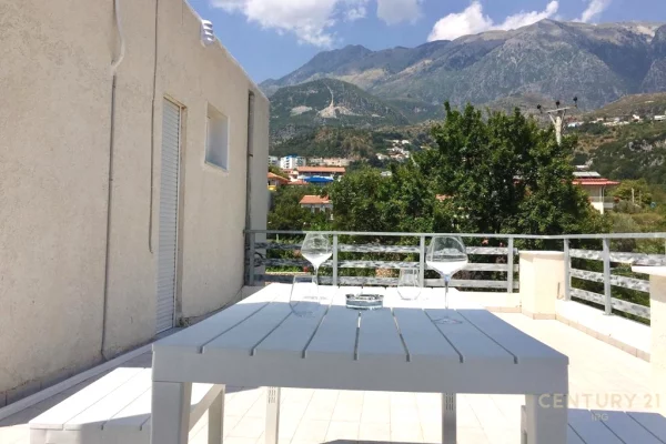 Shtepi ne shitje Apartament ne Vlore, Garsoniere, Mobilimi E mobiluar, Pagesa 670,000  Euro.