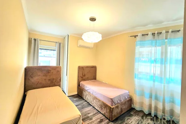 Shtepi me qera Apartament ne Tirane, 2+1, Mobilimi E mobiluar, Pagesa 1,000  Euro.