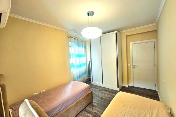 Shtepi me qera Apartament ne Tirane, 2+1, Mobilimi E mobiluar, Pagesa 1,000  Euro.