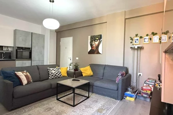 Shtepi me qera 2+1 ne Tirane - 600 Euro