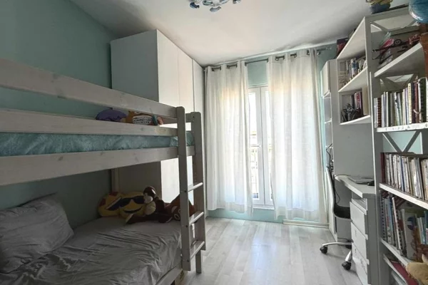 Shtepi me qera Apartament ne Tirane, 2+1, Mobilimi E mobiluar, Pagesa 600  Euro.