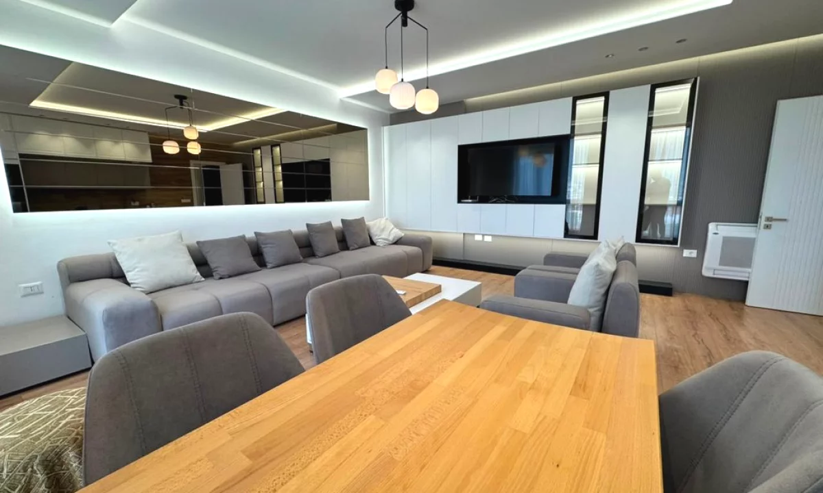 Shtepi me qera Apartament ne Tirane, 1+1, Mobilimi E mobiluar, Pagesa 650  Euro.