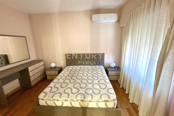 Shtepi me qera Apartament ne Tirane, 1+1, Mobilimi E mobiluar, Pagesa 465  Euro.