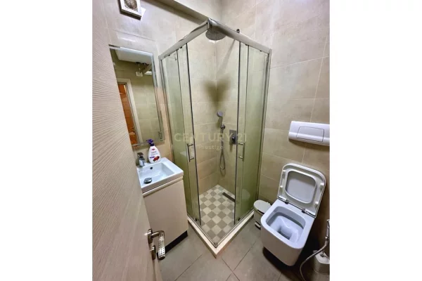 Shtepi me qera Apartament ne Tirane, 1+1, Mobilimi E mobiluar, Pagesa 465  Euro.
