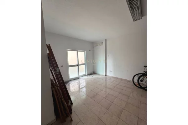 Shtepi ne shitje 2+1 ne Tirane - 260,000 Euro