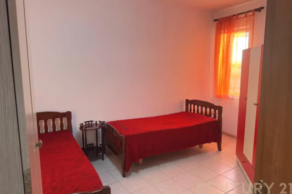 Shtepi ne shitje Apartament ne Tirane, 2+1, Mobilimi E mobiluar, Pagesa 155,000  Euro.