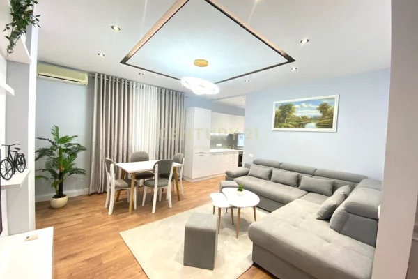 Shtepi me qera Apartament ne Tirane, 2+1, Mobilimi E mobiluar, Pagesa 820  Euro.