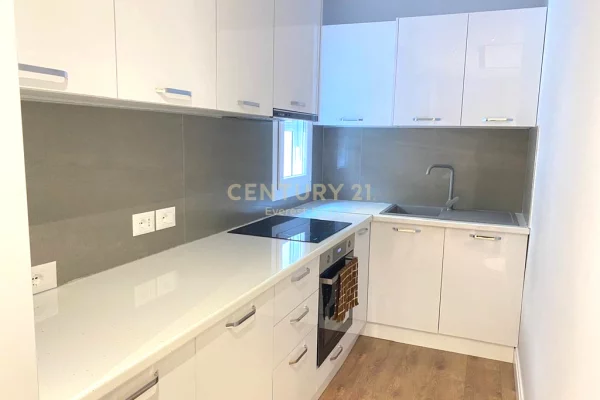 Shtepi me qera Apartament ne Tirane, 2+1, Mobilimi E mobiluar, Pagesa 820  Euro.