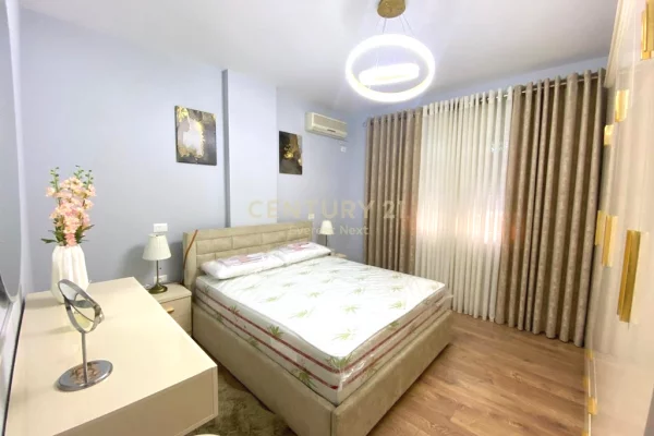 Shtepi me qera Apartament ne Tirane, 2+1, Mobilimi E mobiluar, Pagesa 820  Euro.