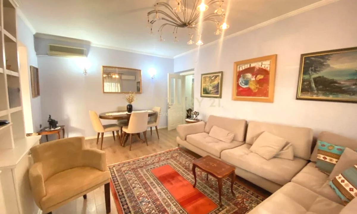 Shtepi me qera Apartament ne Tirane, 2+1, Mobilimi E mobiluar, Pagesa 800  Euro.