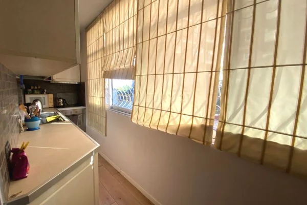 Shtepi me qera Apartament ne Tirane, 2+1, Mobilimi E mobiluar, Pagesa 800  Euro.