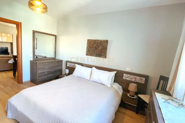 Shtepi me qera Apartament ne Tirane, 1+1, Mobilimi E mobiluar, Pagesa 700  Euro.