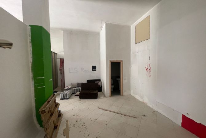 Ambient Biznesi Per Shitje Okazion Shkoze/Fresk