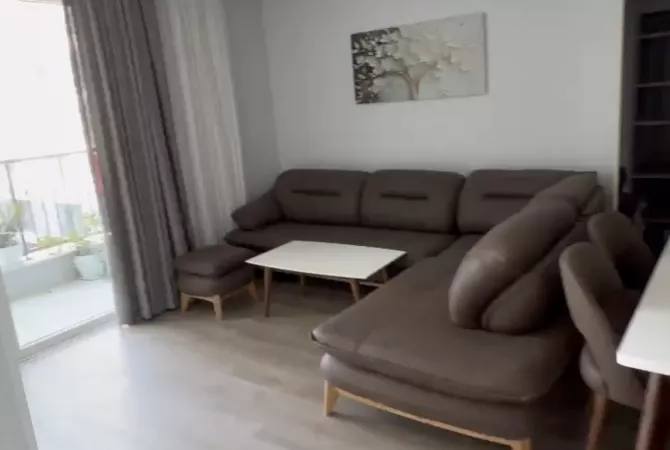 Shtepi ne shitje Apartament ne Tirane, 3+1, Mobilimi E mobiluar, Pagesa 140,000  Euro.