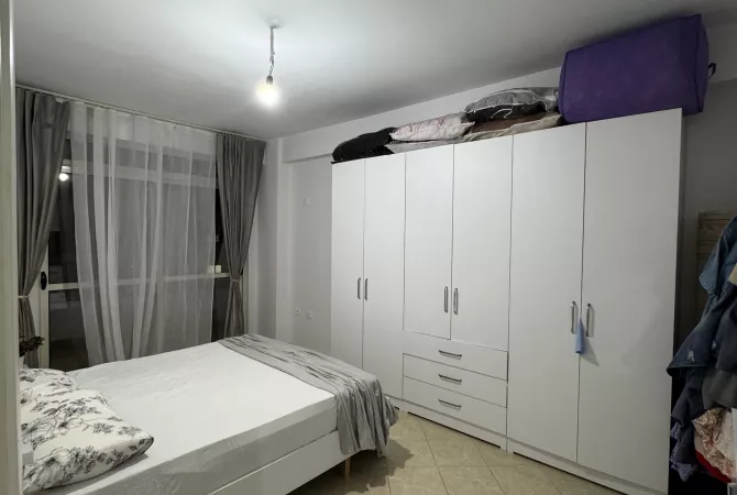 Shtepi ne shitje Apartament ne Tirane, 2+1, Mobilimi E mobiluar, Pagesa 155,000  Euro.
